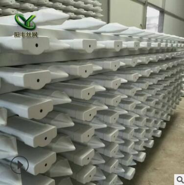 工廠社區(qū)綠化欄桿 pvc圍欄防護(hù)欄 綠化帶護(hù)欄