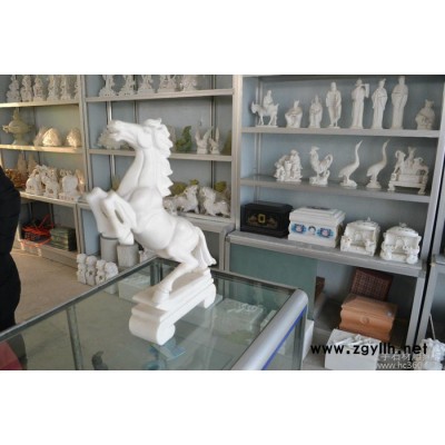 出售漢白玉石雕石馬