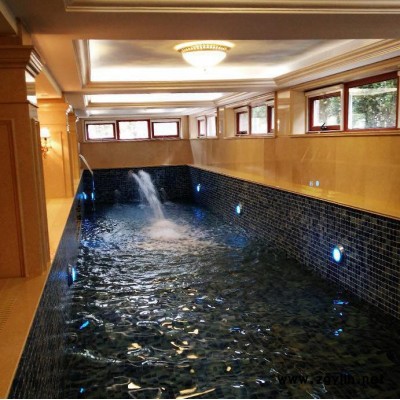 北京游泳溫泉池水幕水景池設(shè)備定制酒店會所別墅專用維護安裝