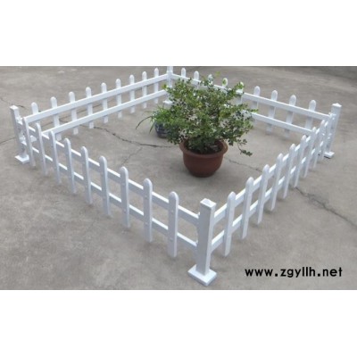 PVC草坪護欄包立柱塑鋼護欄籬笆花園花壇護欄庭院圍欄柵欄欄桿