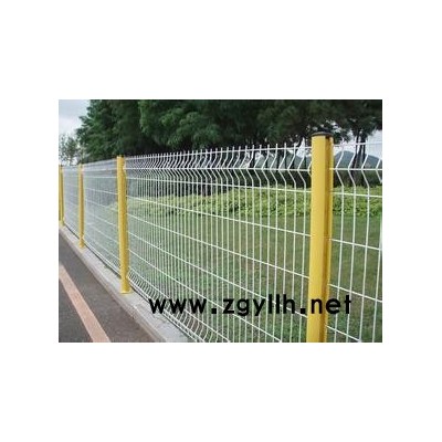 湖北市政綠化管理圍欄網、0.8米花壇護欄網價格、龍泰百川鋼絲網廠家在武漢化工待客服唐153-4222-9132