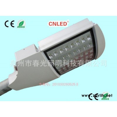 高品質LED道路燈30W，適用街道、廠區、小區、學校等戶外照明